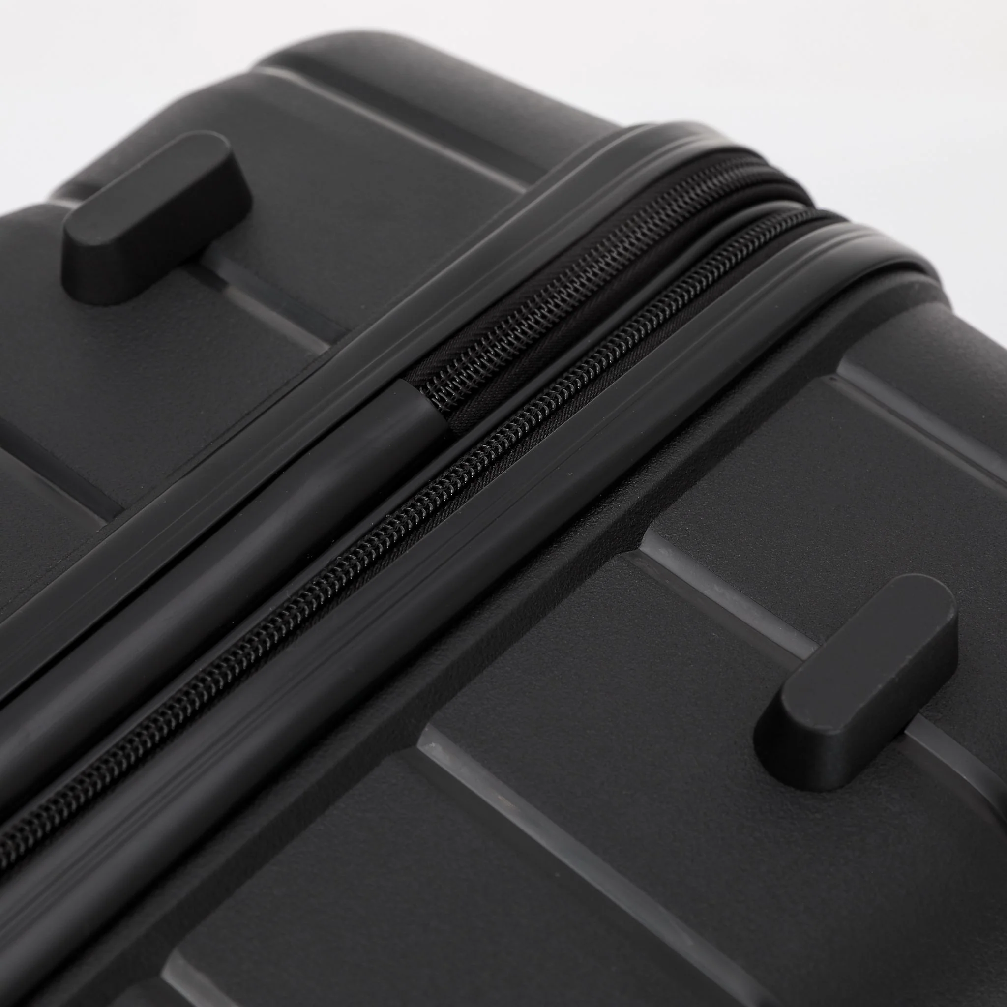 The New Zealand Luggage Pilot Collection Polypropylene 76cm Trolley case NZ005A Black - Image 9